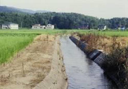 平井地区を流れる東江用水